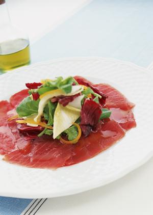 鴨川の辺にて味わう本格的な京料理は上品でいて和む味